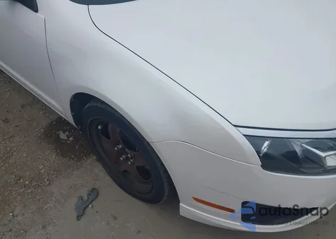 2010 Ford Fusion Se z USA, uszkodzony, nr VIN 3FAHP0HAXAR343059